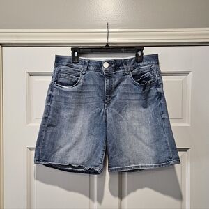 Democracy Faded Blue Jean Shorts Size 16